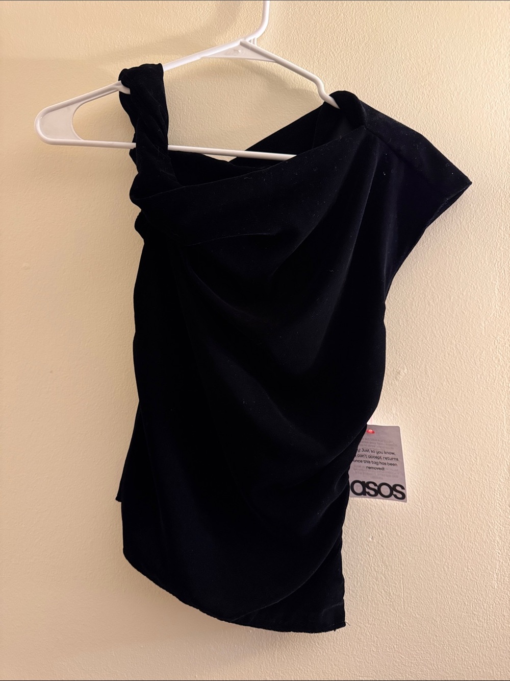 TOPSHOP Twist One Shoulder Velvet Top - Picture 3 of 6
